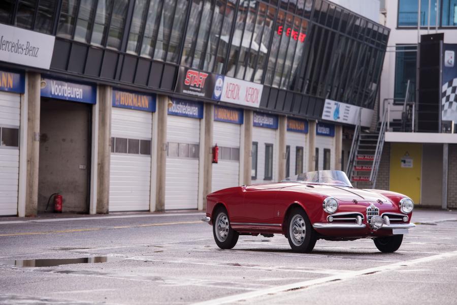  Alfa Romeo Giulietta Spider Veloce Competizione (750) 1956 года  (фото 1 из 38)